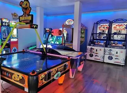 4 Personnes Cap Esterel Centre Du Village アパート *