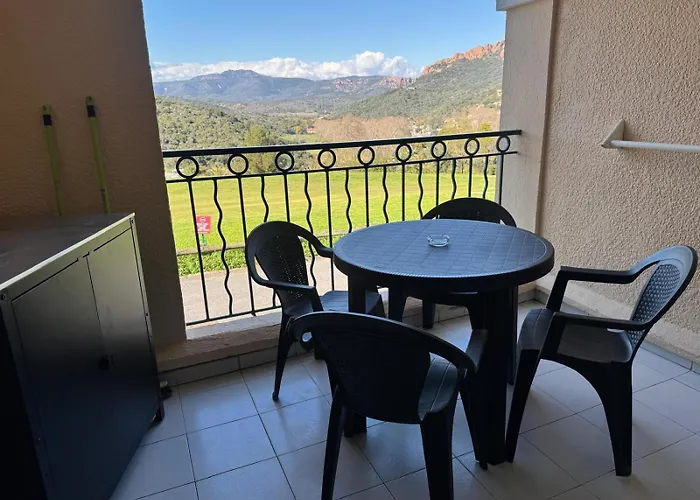 4 Pers Cap Esterel Centre Du Village Clim Wifi Apartmán